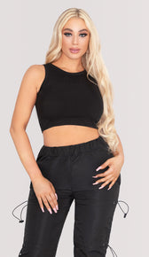 MONA Cropped Tank - Black