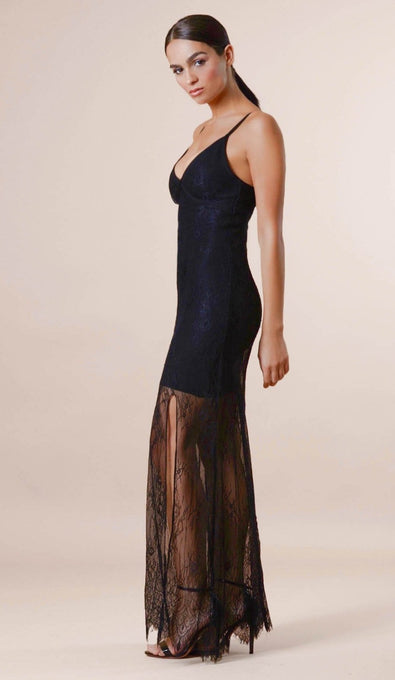 "LARISSA" Lace Maxi Dress - GLAMBAE FASHION